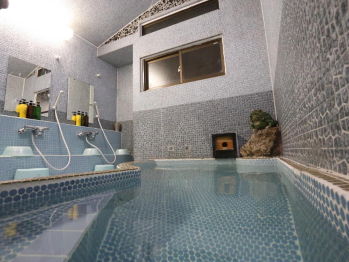 Japanese Style Room with Shared Bathroom and Toilet 2-4 adult