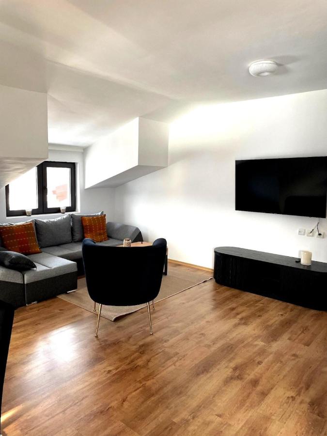 Tryavna Lake Apartment - B&B Tryavna