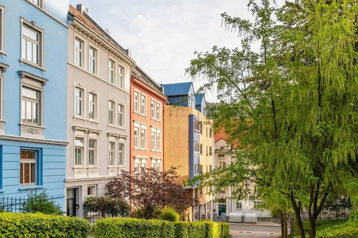 Dinbnb Apartments I Characteristic Townhouse with Bathtub - B&B Bergen