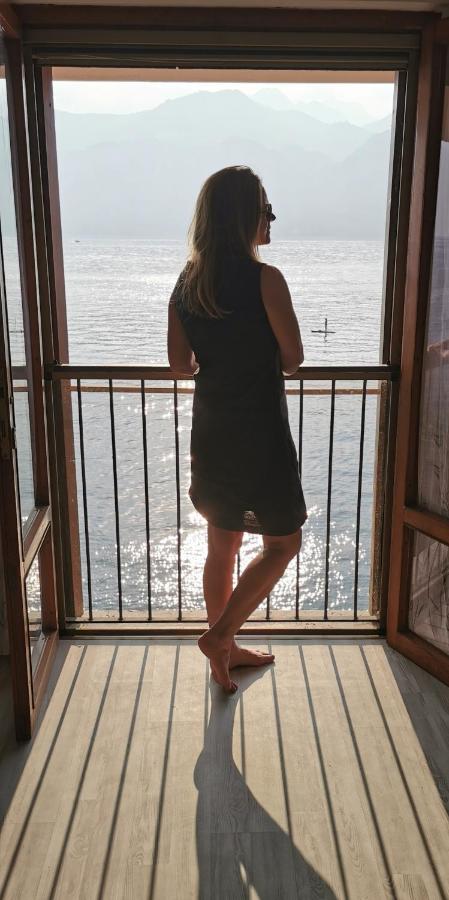 Amazing Lake View Apartment with private Parking - Ferienwohnung Malcesine