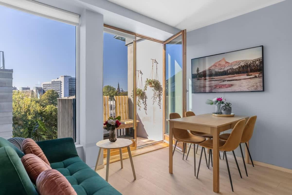 DINBNB Apartments l Family Friendly l 1000m from Central Station l NEW - B&B