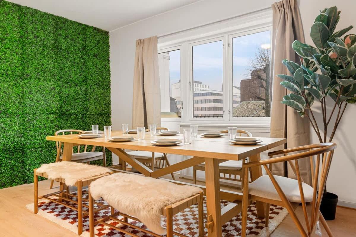 Dinbnb Apartments l Free Parking l 5 Min From Torget l Nearby Coast I Newly Furnished - B&B Bergen