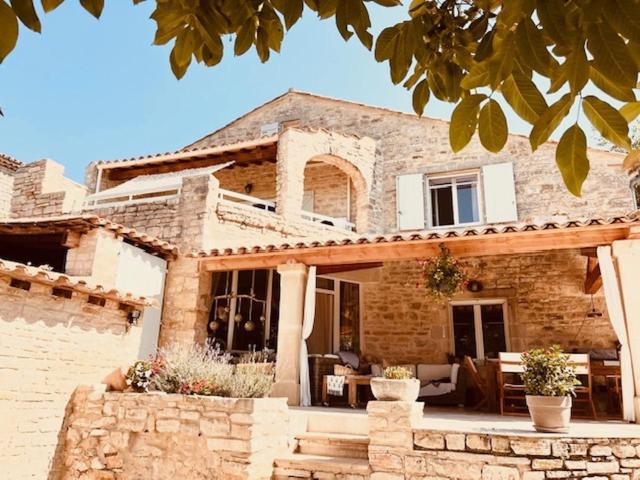 Le 104 St Privat - Chambres d’hôtes Saint-Privat-de-Champclos