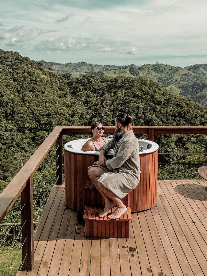 Cabana na montanha com Ofurô ao ar livre, churrasqueira, trilha com cascata e Starlink - B&B Cambuí