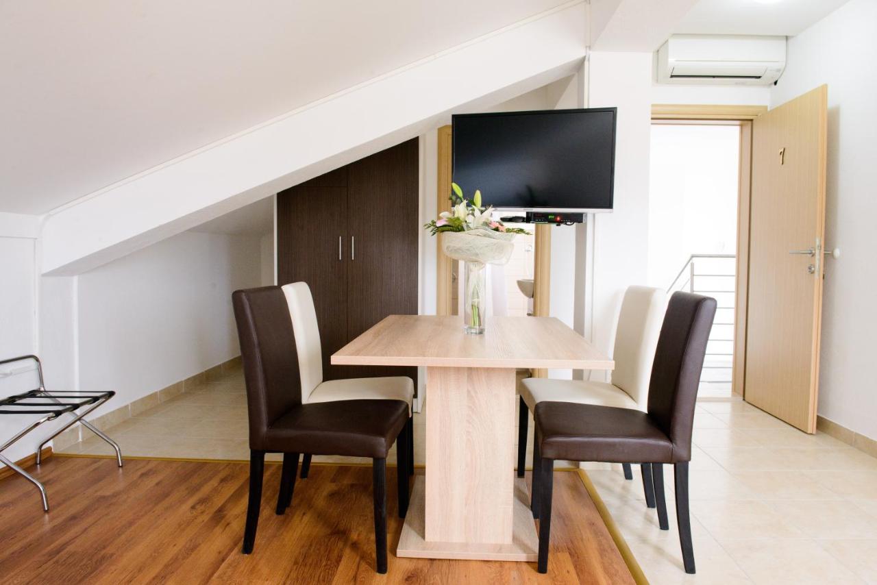 Apartments Deak - B&B Sreser