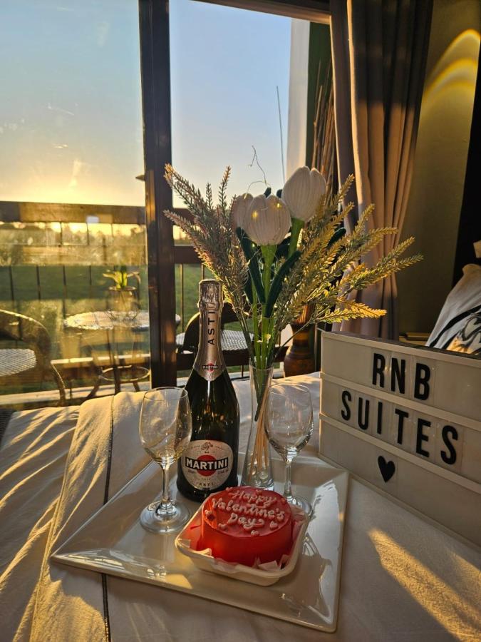 RNB Suites Tagaytay - B&B