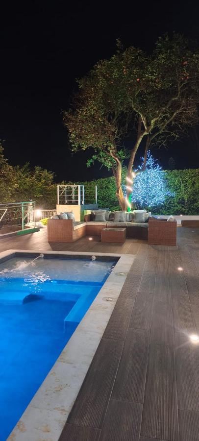 Casa campestre con piscina climatizada a 1 hora de Bogota - B&B