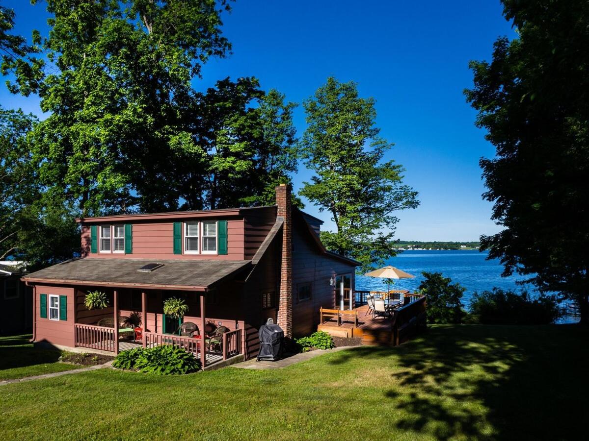 White O'Morn - B&B Auburn