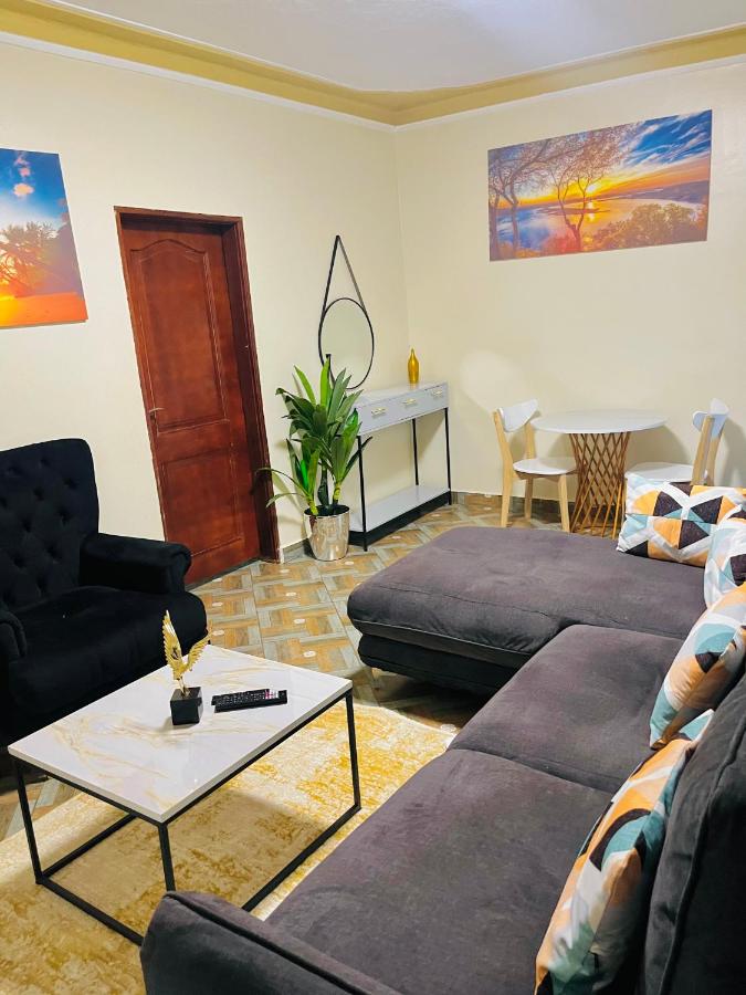 Cosy Furnished Home - B&B