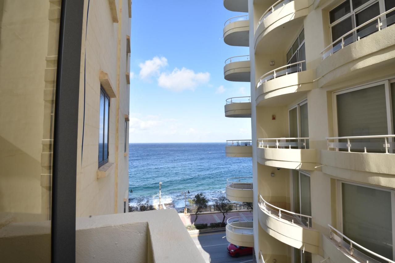 XL Seafront Home in Sliema - B&B Sliema