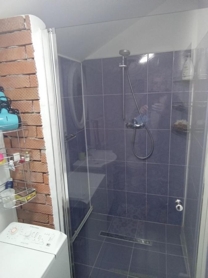 Deluxe Room (2 Adults + 1 Child)