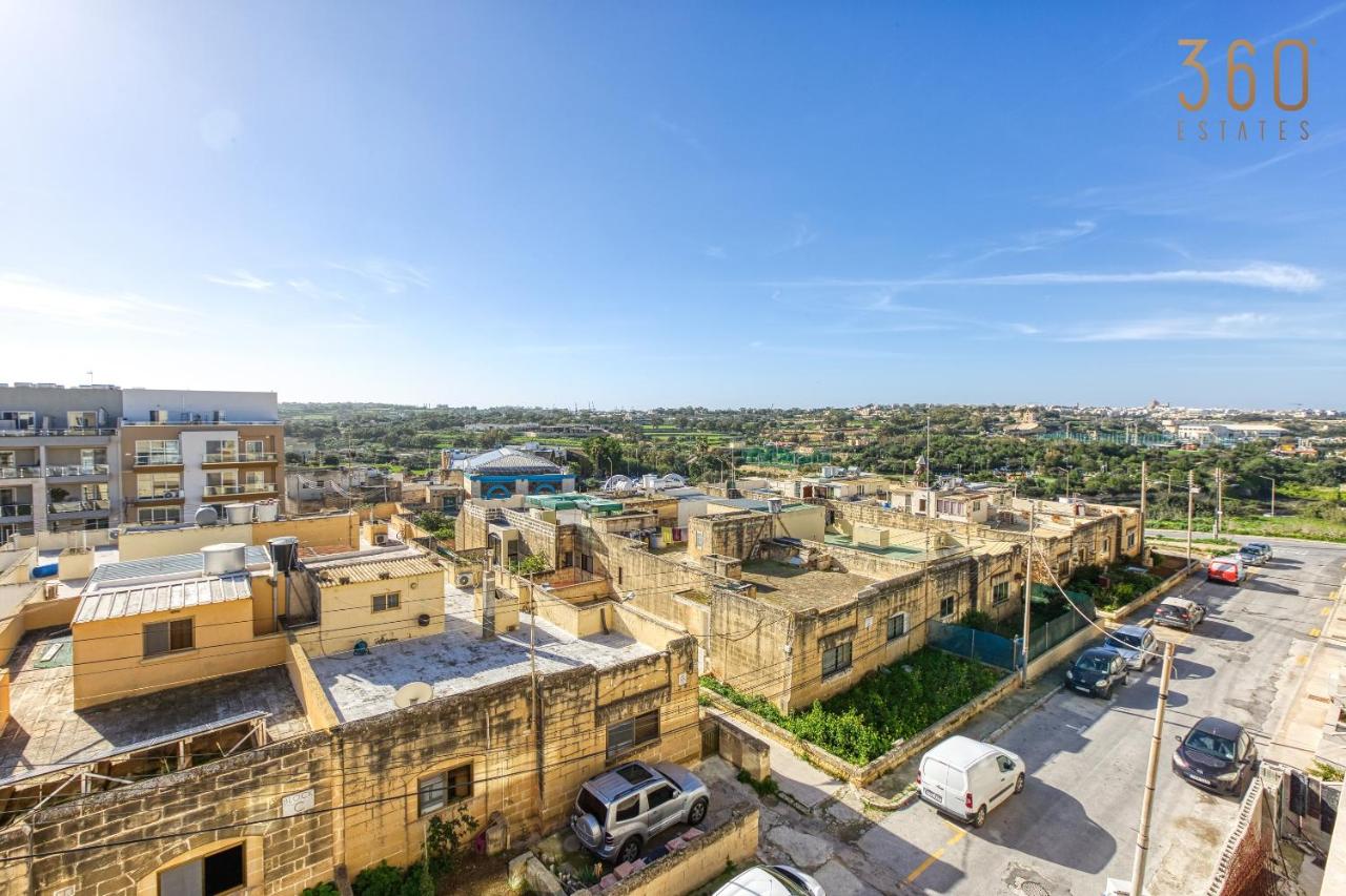 Designer 2BR home in the centre of Marsascala by 360 Estates - B&B Marsaskala
