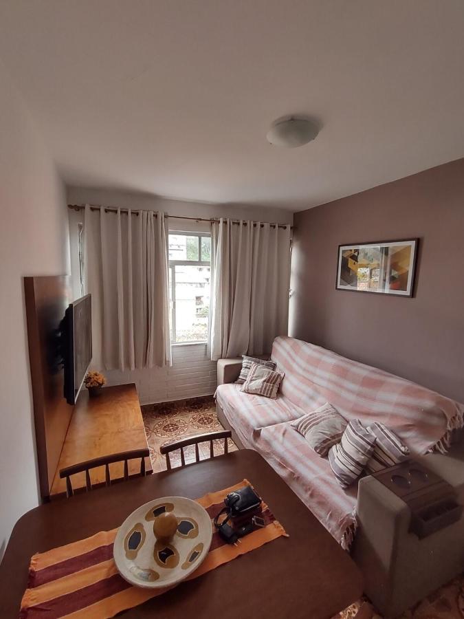 Apartamento a 150 metros da Praia dos Anjos - B&B