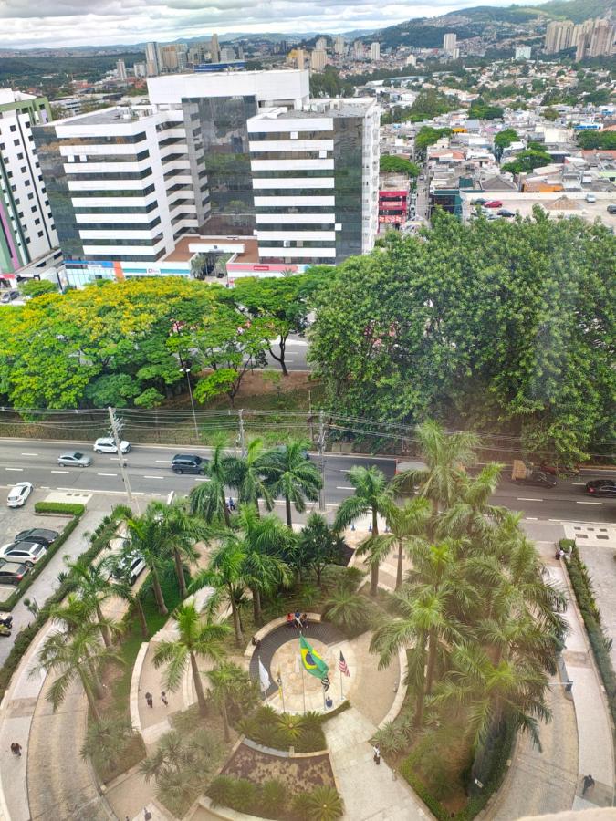 Flat em Alphaville com a melhor localização - B&B Barueri