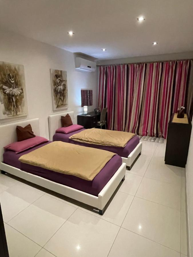 Sliema Apartment Meerblick - B&B