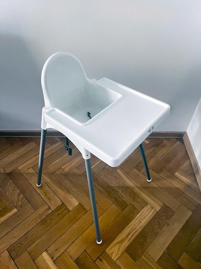 Apartament Sienkiewicza, parking, 2 sypialnie, klimatyzacja, 24h kod, 200m od PKP, FVAT - Chambres d'hôtes Kielce
