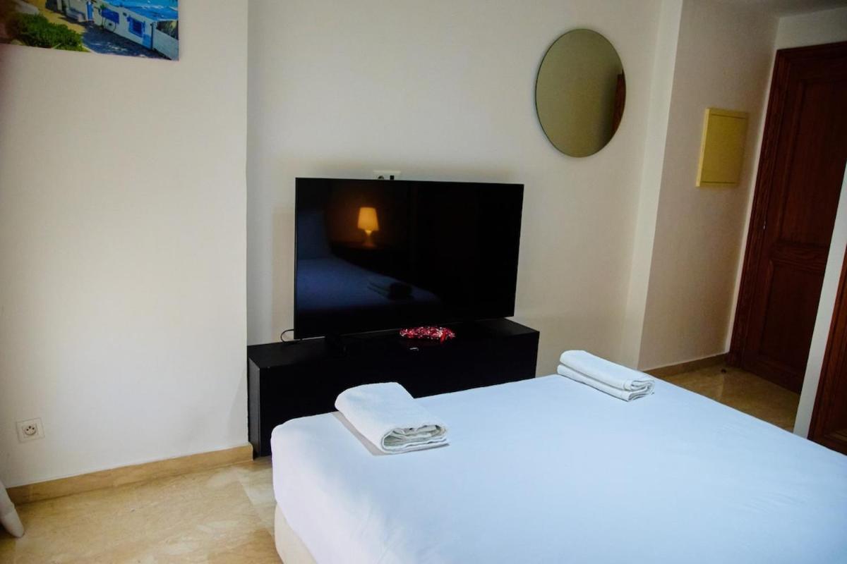 Luxueux studio spacieux à racine Casablanca à une minute de twin center - Chambres d'hôtes Casablanca
