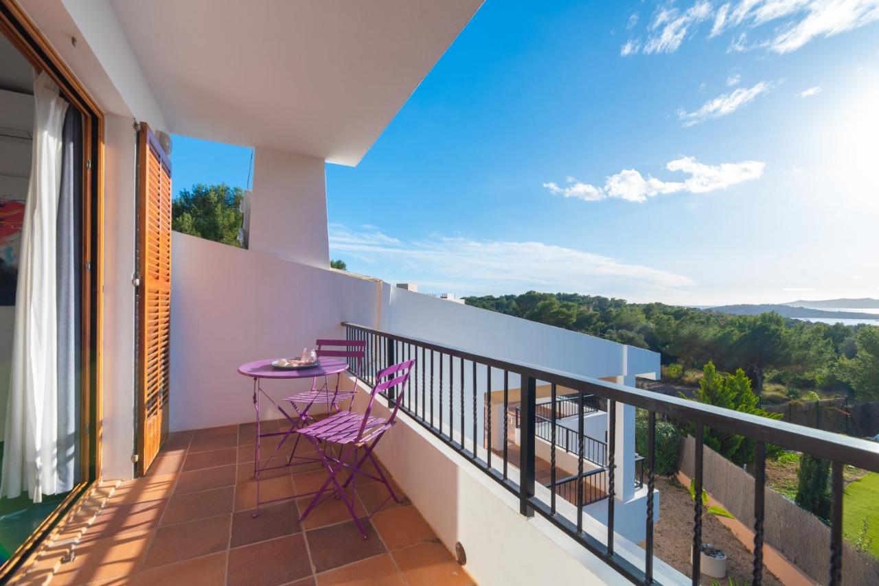 Villa Cap Martinet Talamanca - Bed and Breakfast