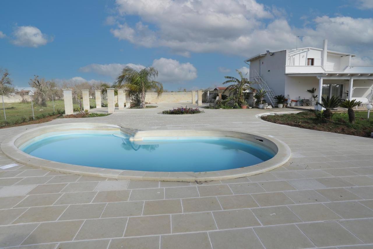 Villa delle Stelle con piscina - B&B Leverano