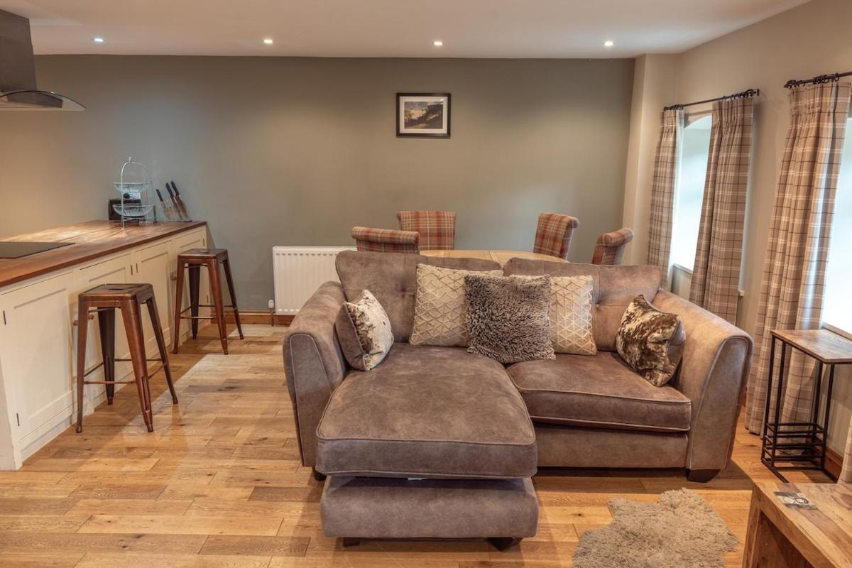 9 Riverside Walk - B&B