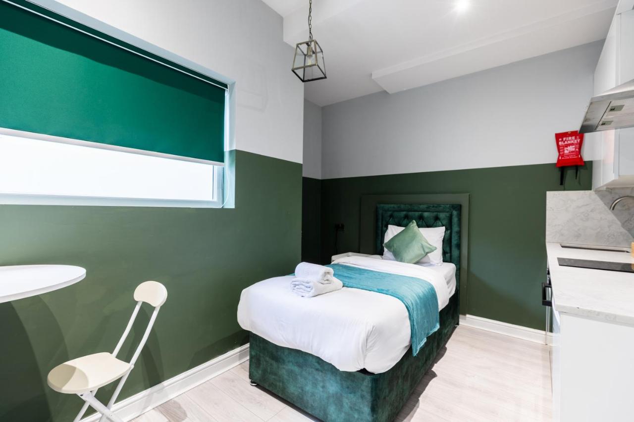 Deluxe Single Room