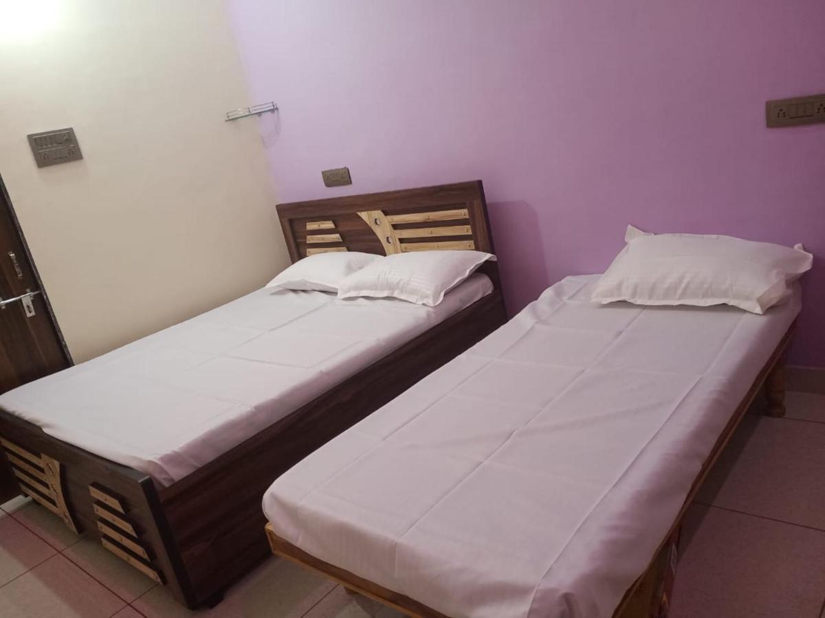 Shaury Homestay - Ferienwohnung Garudeshwar
