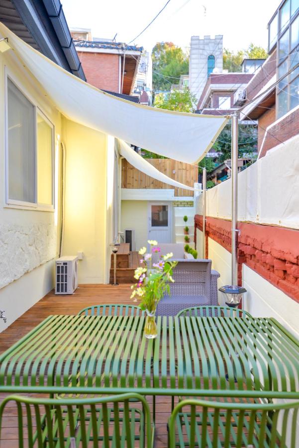 Mineheal stay- Private entire house in Seoul - near Ehwa, Sinchon, Hongdae station - Chambres d'hôtes Séoul