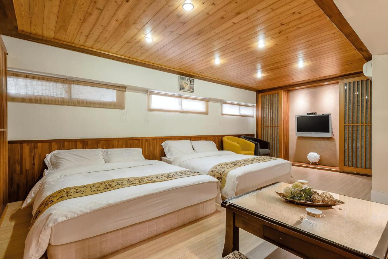 Japanese-Style Quadruple Room