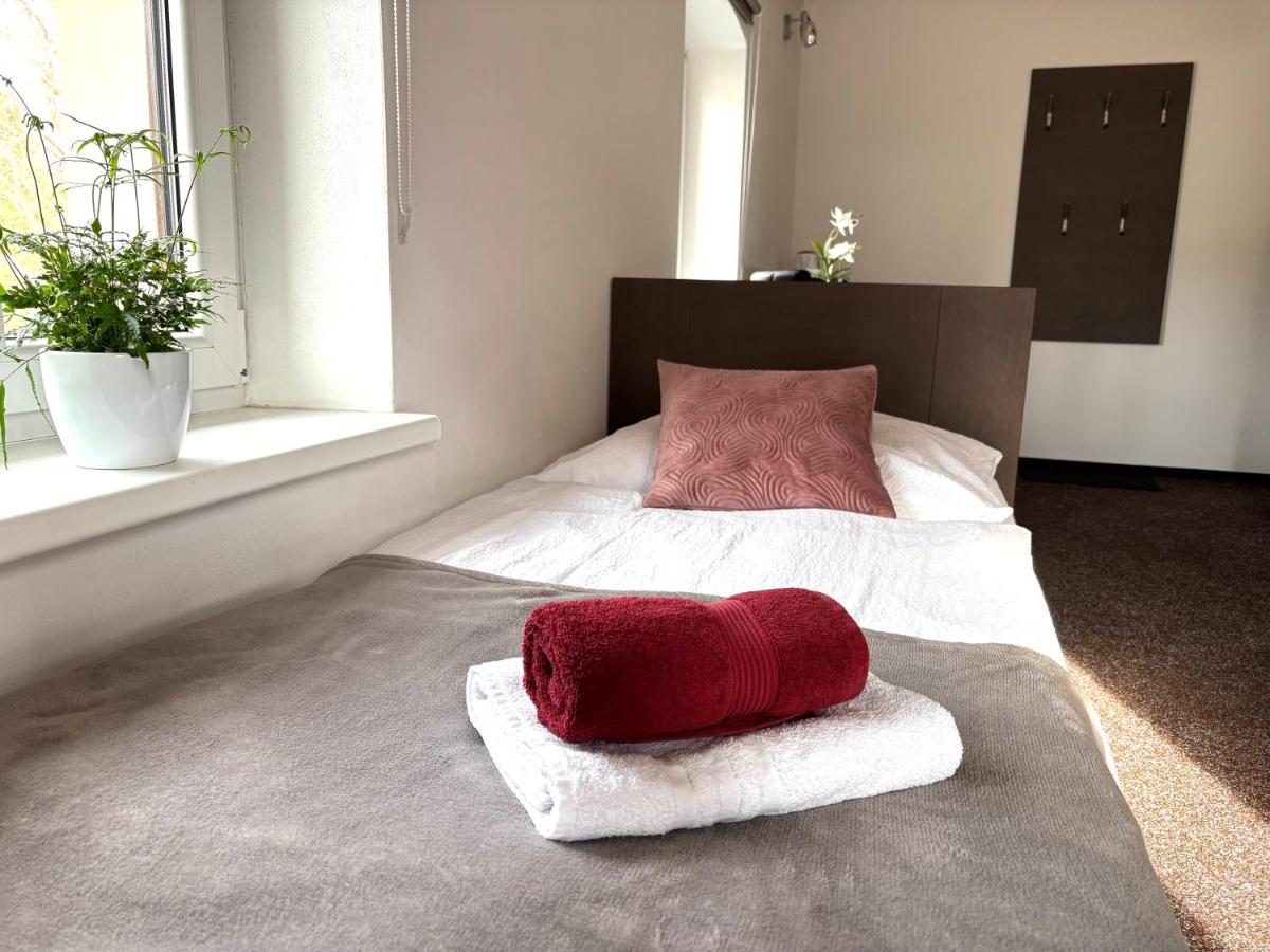 Dreibettzimmer mit eigenem Bad