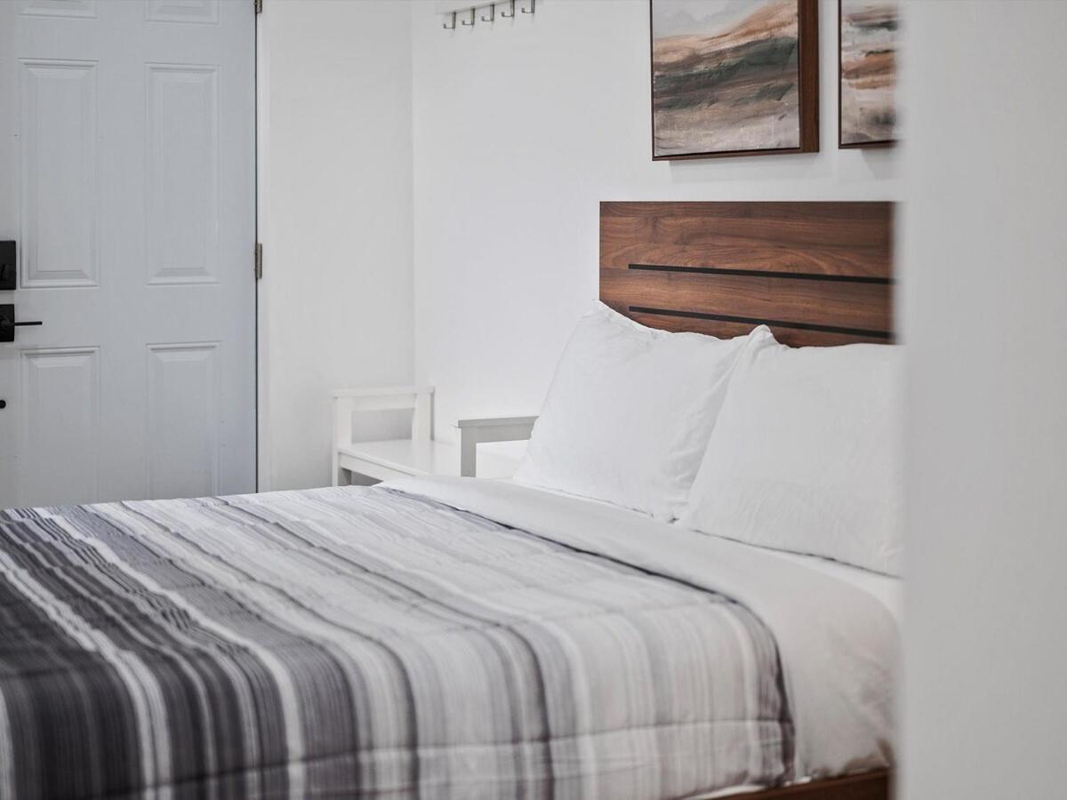 Shadyside, Central !2 Bright and Stylish Studio With Free Parking - Bed and Breakfast Pittsburgh