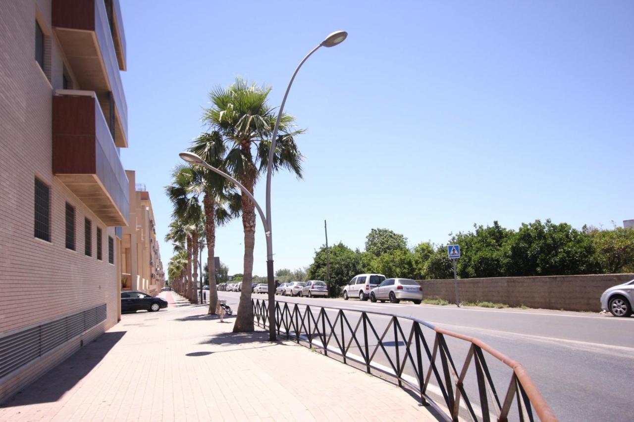 Apartamento Alborania III grande, balcón, aparcamiento, entre el mar y el desierto - Chambres d'hôtes Viator