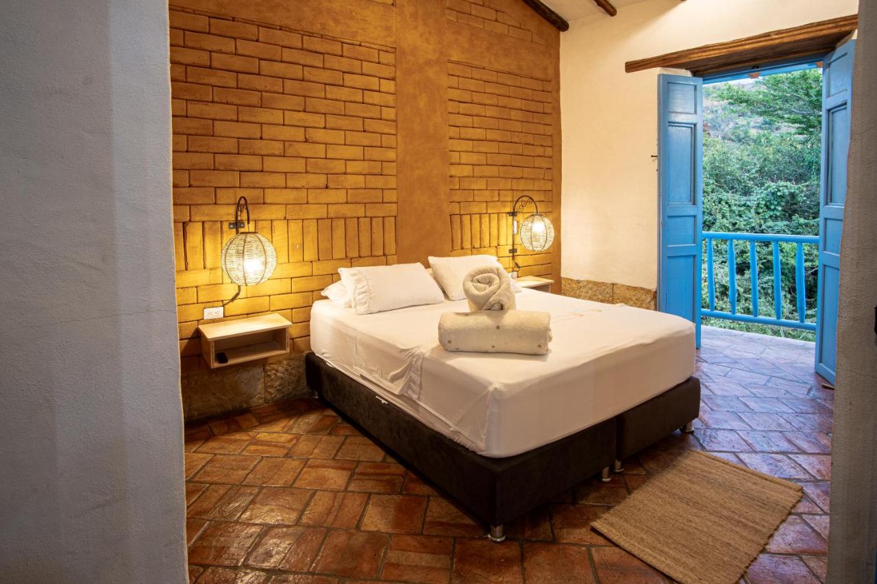 Doppelzimmer mit Balkon