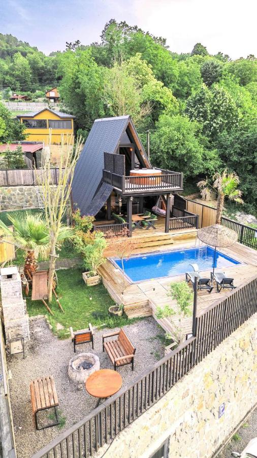 Hill House Bungalov - Bed and Breakfast Sapanca