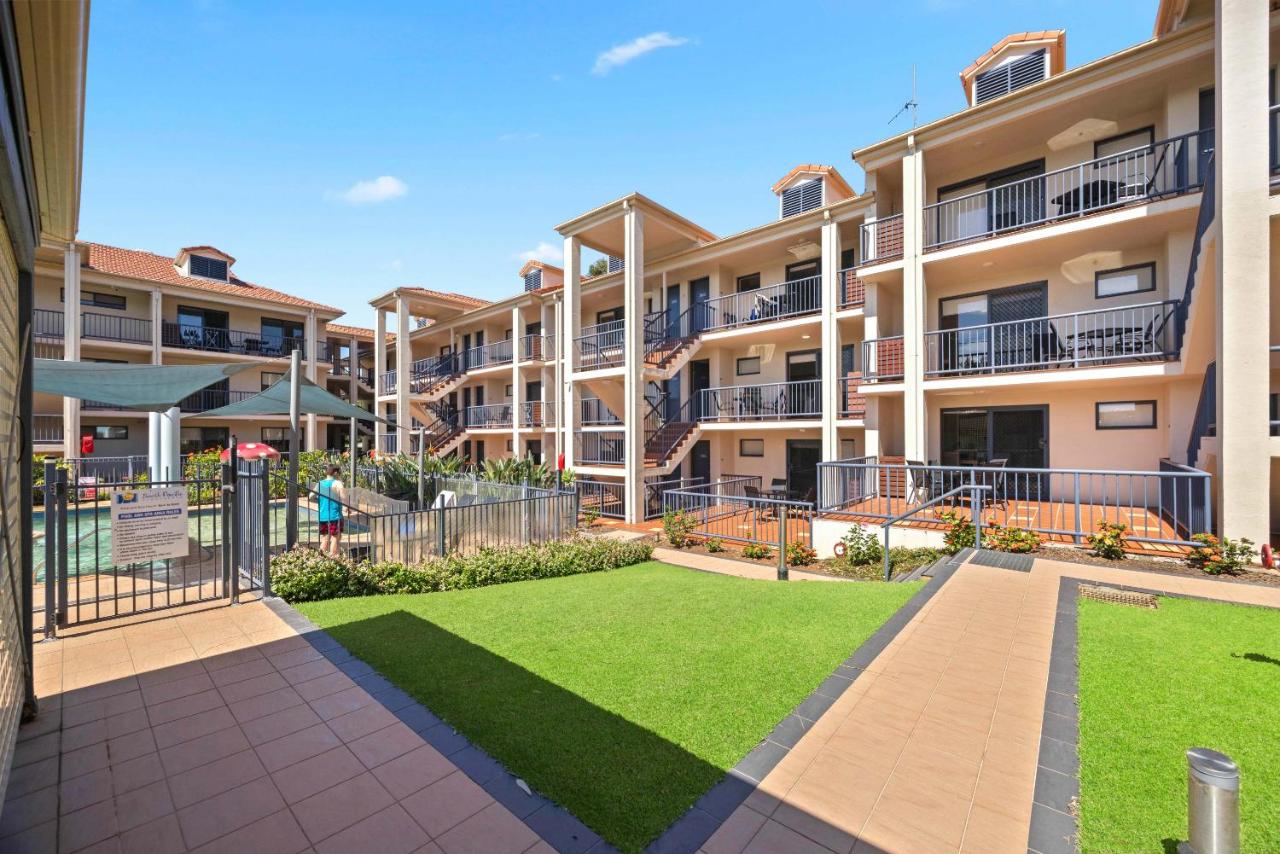 205 South Pacific Apartment - pool and aircon - B&B Port Macquarie