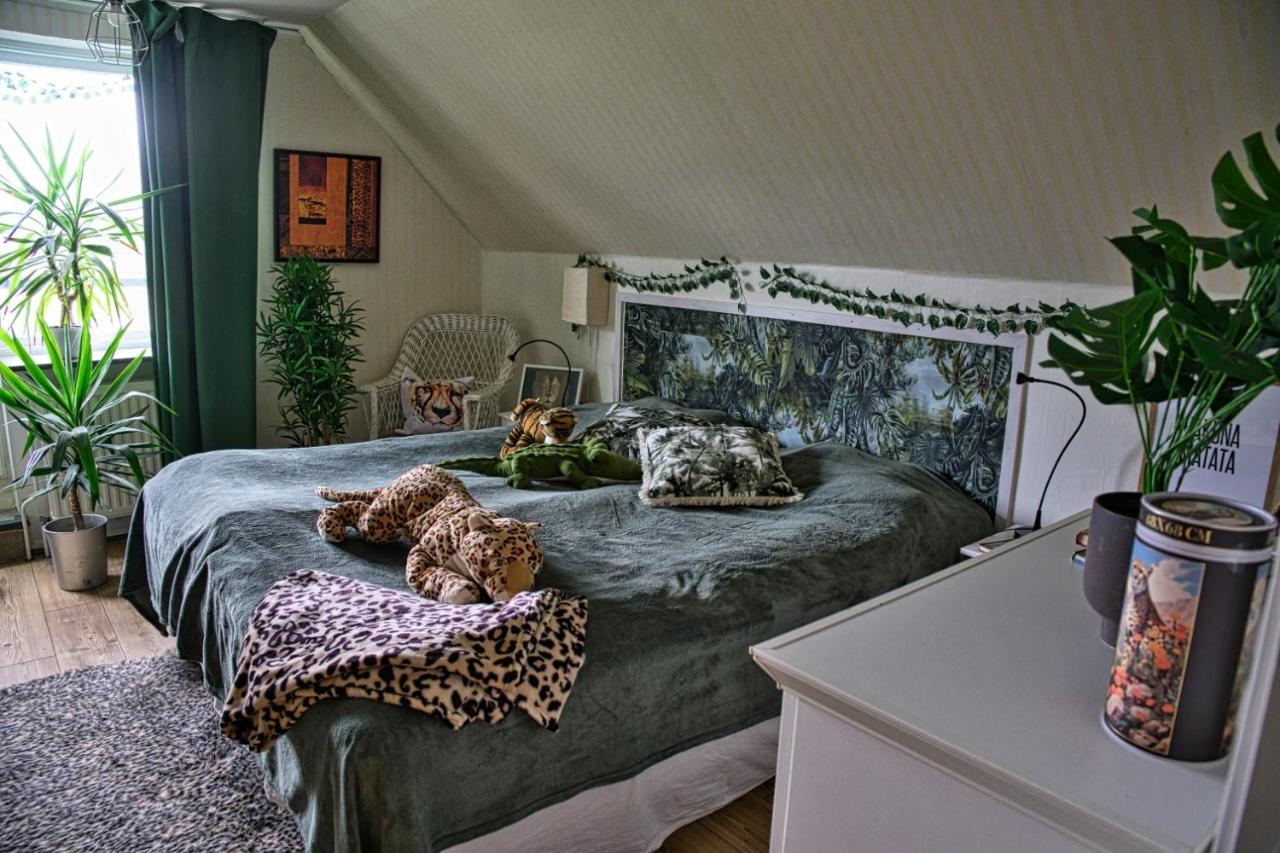 Tweepersoonskamer met 1 of 2 Bedden en Gedeelde Badkamer