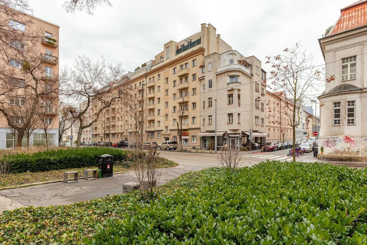 Newly renovated 1-Room Apartment In Historic Center - Bed and Breakfast