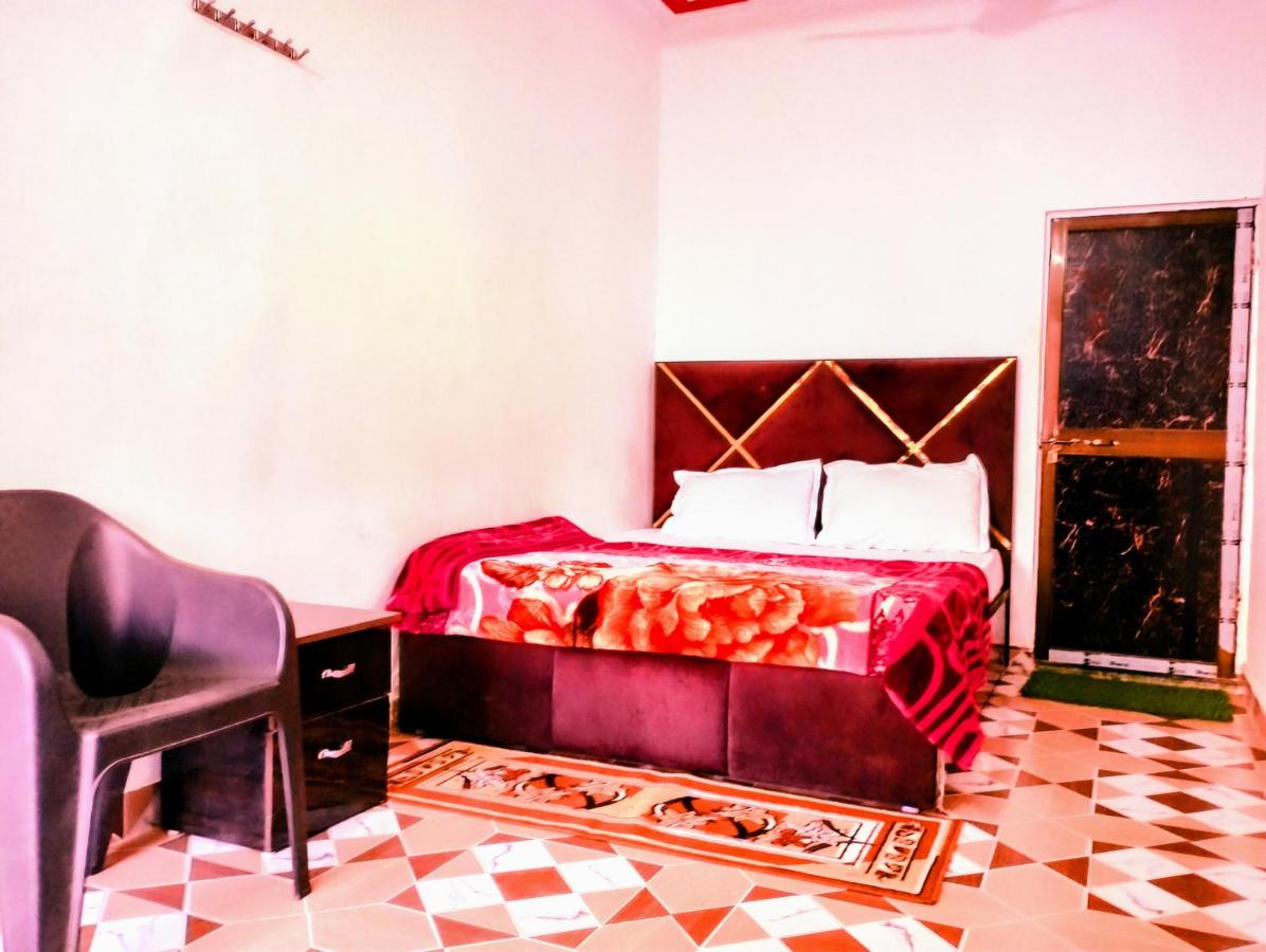 Zimmer mit Queensize-Bett