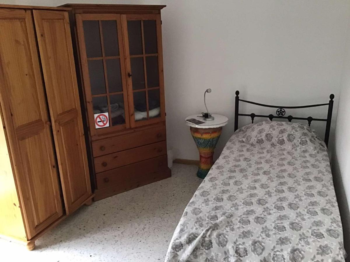 Private Bedroom with Balcony in Swatar - B&B