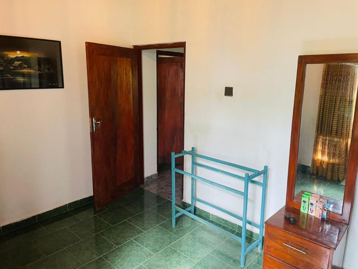 Tidy home stay - B&B