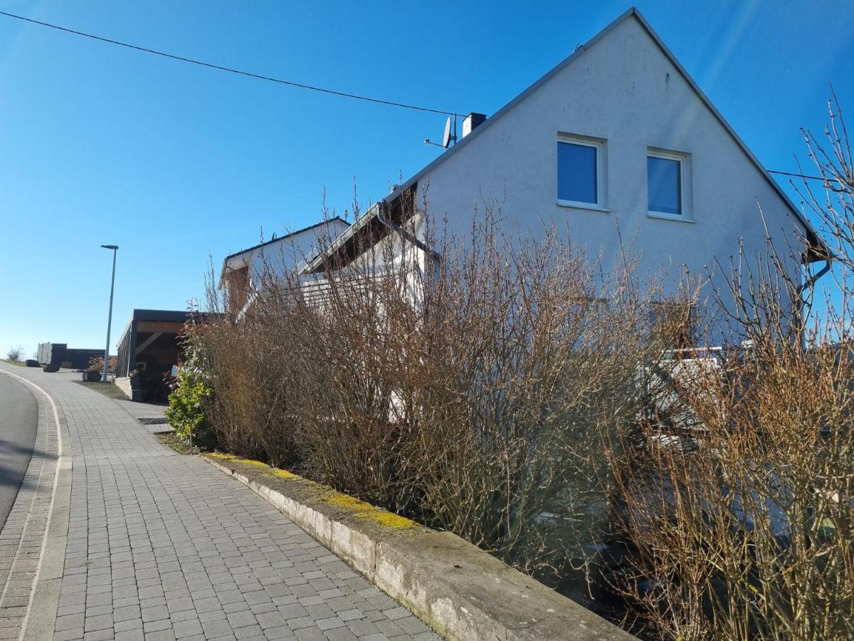 Wellnesshaus Dorfblick mit Outdoor-Jacuzzi und Infrarotkabine, NEU! - Ferienwohnung