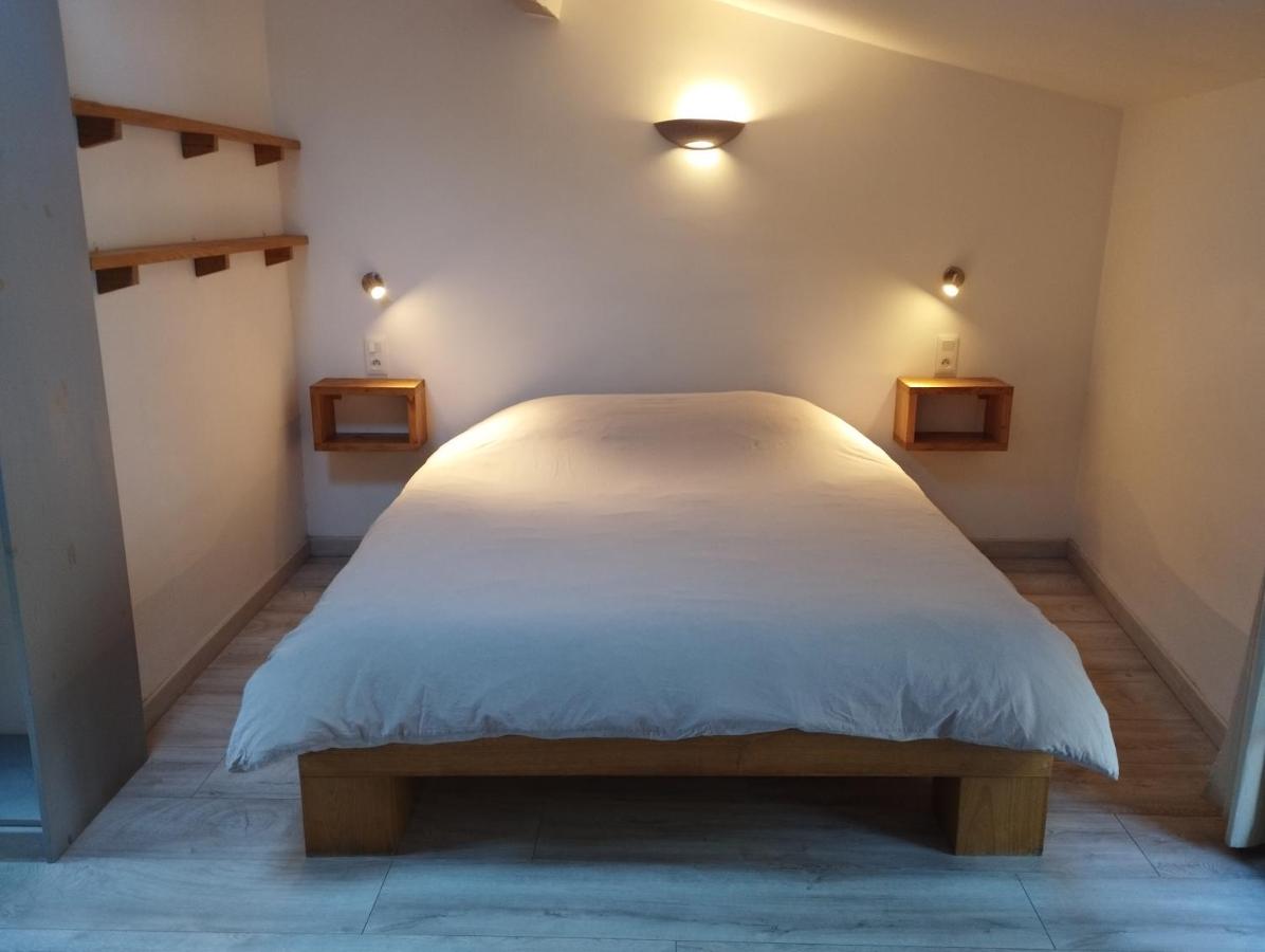 Studio with Mountain View