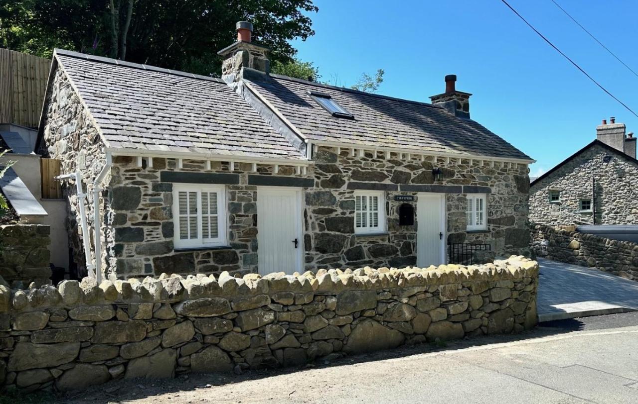 Stunning Cottage near Aber Falls - Ferienwohnung