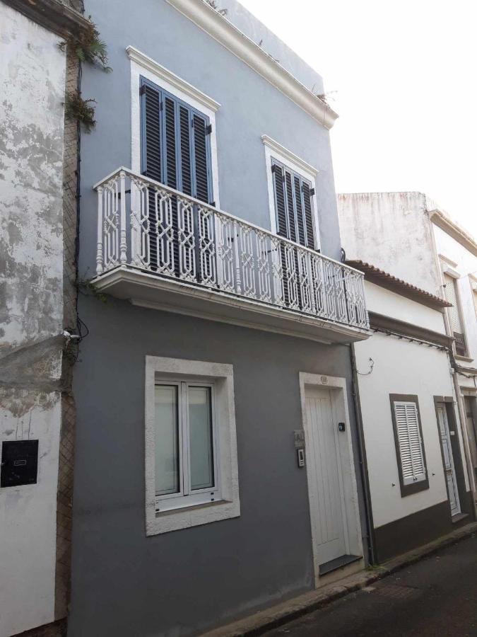 Vila Nova Suite Apt (historic PDL city center) - B&B