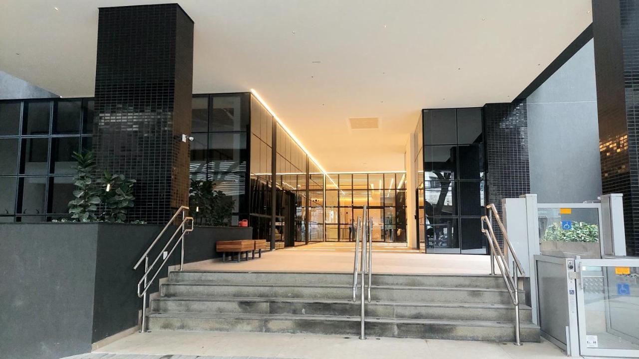 Apart Stúdio All Batel - Piscina Borda Infinita aquecida - Colchão massageador - Próx ao Shopping Curitiba - Chambres d'hôtes Curitiba