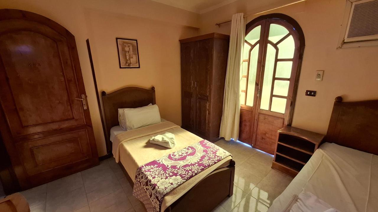 West Bank Guest House - Bed and Breakfast Luxor