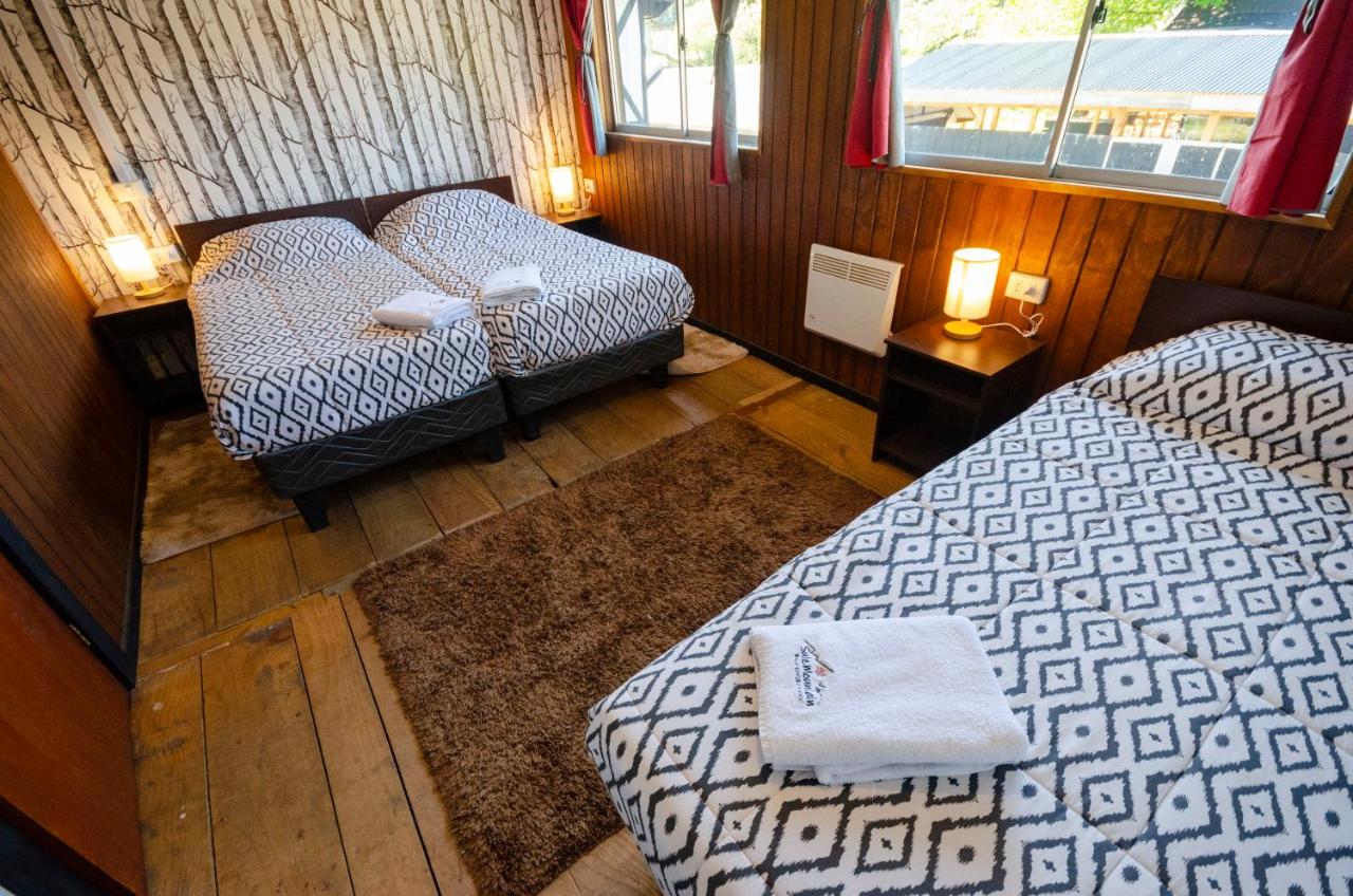 Basic Triple Room with Shared Bathroom