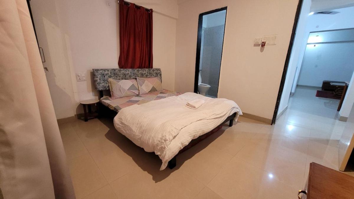 Bamboo Stays Lovely 2bhk in Baner Pune - B&B