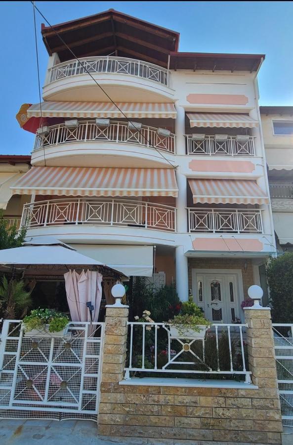 Effis Home Kastoria - Comfort and Serene Environment - B&B Kastoria