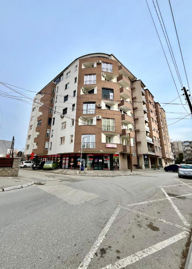 Mor Maison Skopje City-Center FEW FREE PRIVATE PARKING - B&B