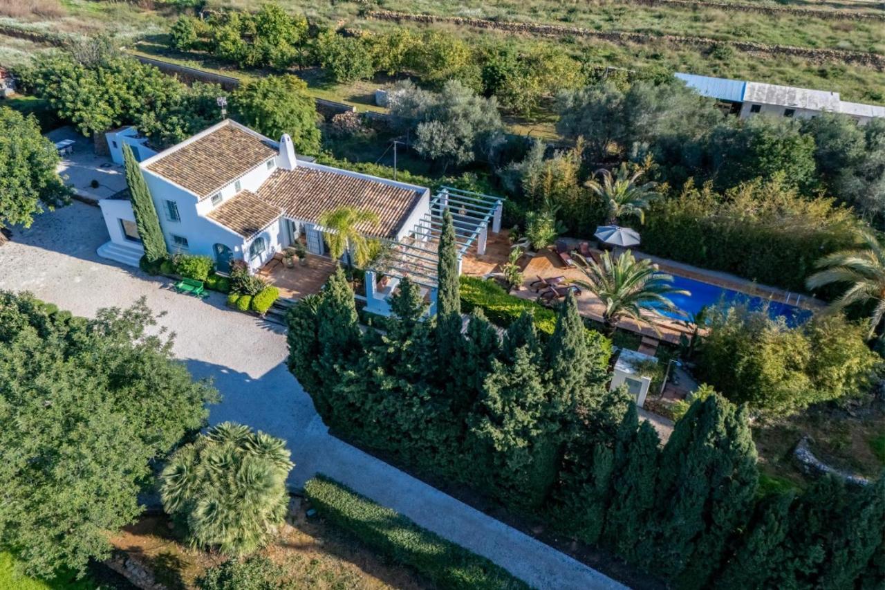 Bisserot - J. Pobre - By Almarina Villas - B&B